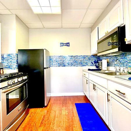 The Sapphire Haven - Your Old Brooklyn Oasis Awaits Families, Couples, Business Travelers Near Downtown With Parking, 300 Mb Wifi & Self Check-In Cleveland Ngoại thất bức ảnh