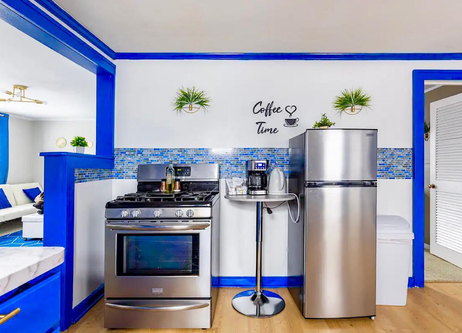 The Sapphire Haven - Your Old Brooklyn Oasis Awaits Families, Couples, Business Travelers Near Downtown With Parking, 300 Mb Wifi & Self Check-In Cleveland Ngoại thất bức ảnh