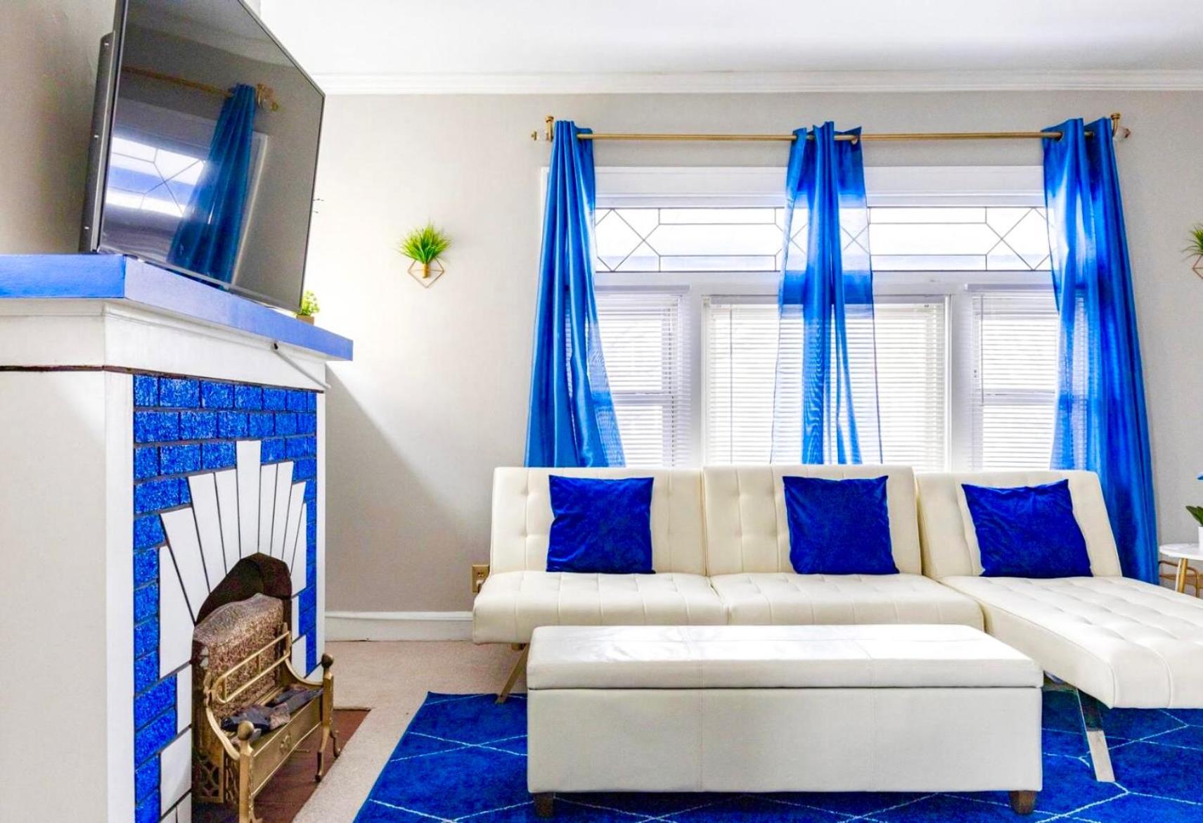 The Sapphire Haven - Your Old Brooklyn Oasis Awaits Families, Couples, Business Travelers Near Downtown With Parking, 300 Mb Wifi & Self Check-In Cleveland Ngoại thất bức ảnh