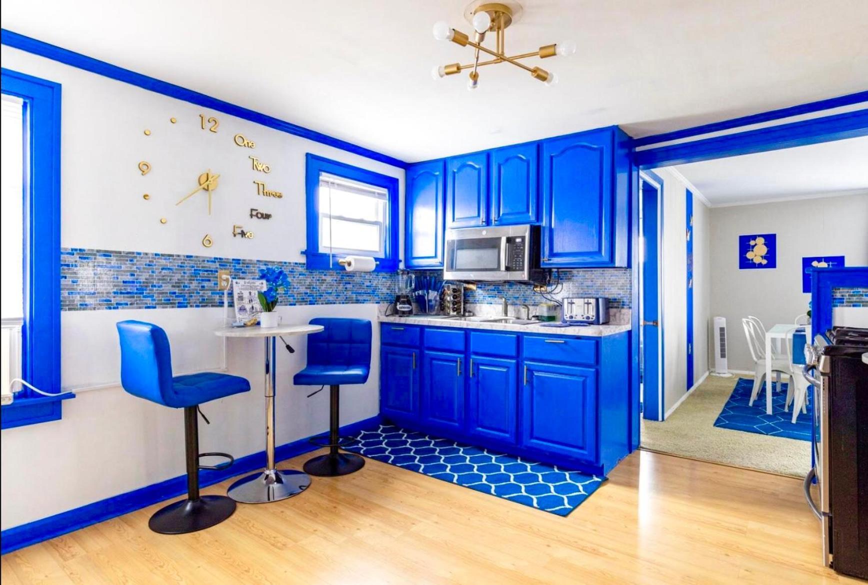 The Sapphire Haven - Your Old Brooklyn Oasis Awaits Families, Couples, Business Travelers Near Downtown With Parking, 300 Mb Wifi & Self Check-In Cleveland Ngoại thất bức ảnh