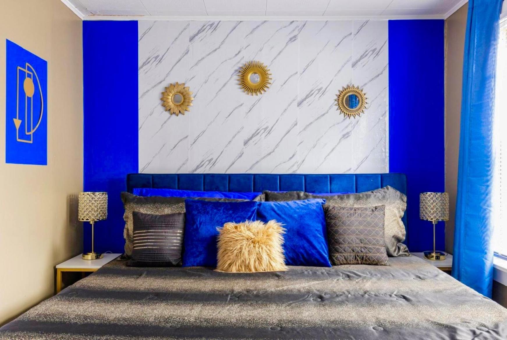 The Sapphire Haven - Your Old Brooklyn Oasis Awaits Families, Couples, Business Travelers Near Downtown With Parking, 300 Mb Wifi & Self Check-In Cleveland Ngoại thất bức ảnh