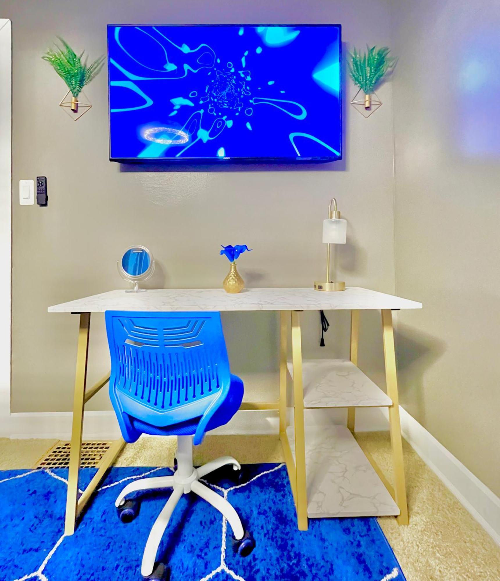 The Sapphire Haven - Your Old Brooklyn Oasis Awaits Families, Couples, Business Travelers Near Downtown With Parking, 300 Mb Wifi & Self Check-In Cleveland Ngoại thất bức ảnh