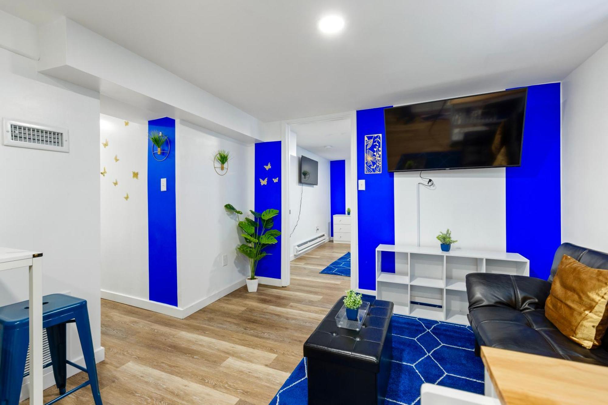The Sapphire Haven - Your Old Brooklyn Oasis Awaits Families, Couples, Business Travelers Near Downtown With Parking, 300 Mb Wifi & Self Check-In Cleveland Ngoại thất bức ảnh