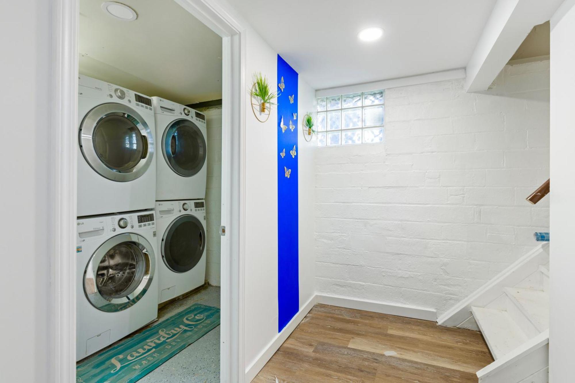 The Sapphire Haven - Your Old Brooklyn Oasis Awaits Families, Couples, Business Travelers Near Downtown With Parking, 300 Mb Wifi & Self Check-In Cleveland Ngoại thất bức ảnh