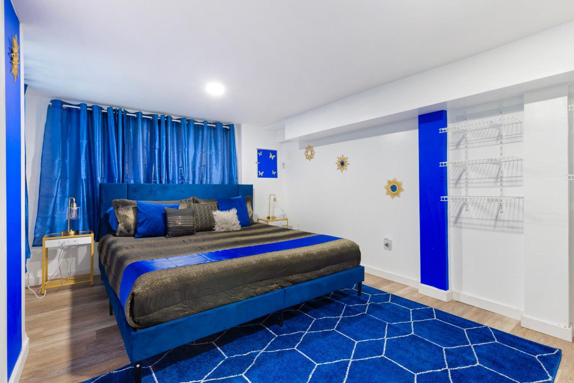 The Sapphire Haven - Your Old Brooklyn Oasis Awaits Families, Couples, Business Travelers Near Downtown With Parking, 300 Mb Wifi & Self Check-In Cleveland Ngoại thất bức ảnh