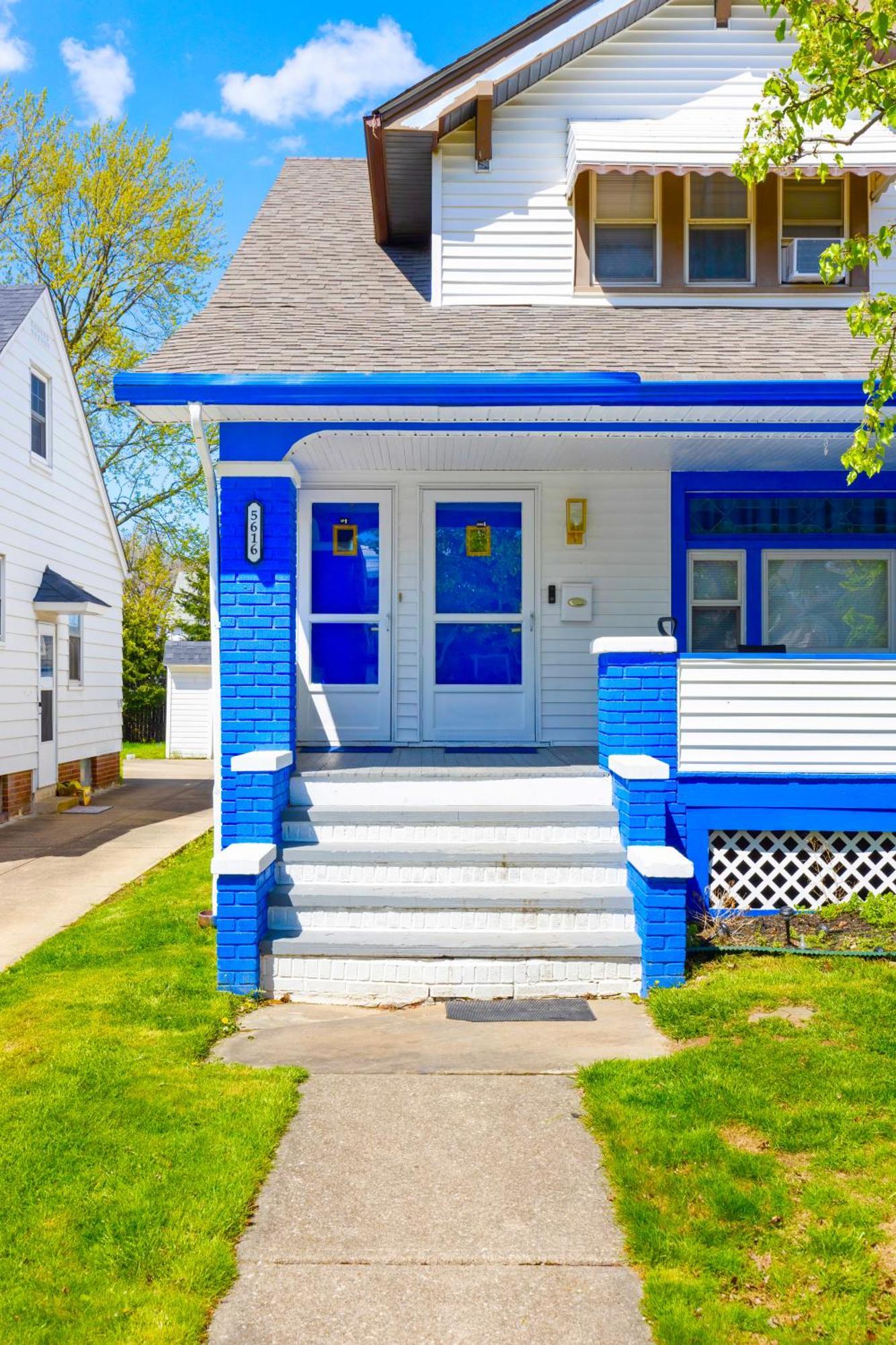 The Sapphire Haven - Your Old Brooklyn Oasis Awaits Families, Couples, Business Travelers Near Downtown With Parking, 300 Mb Wifi & Self Check-In Cleveland Ngoại thất bức ảnh